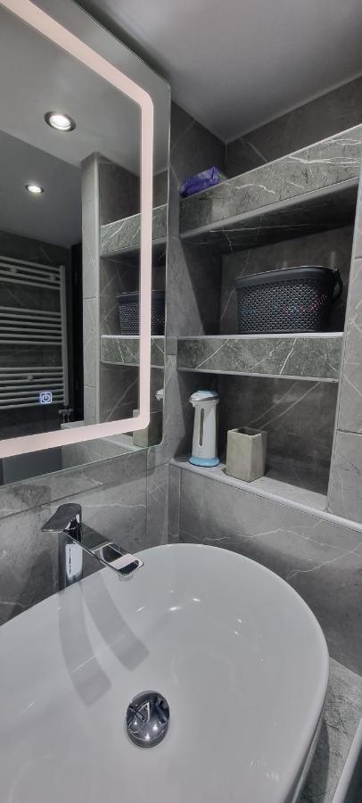 Chalkís Mimarxos Luxury Apartments מראה חיצוני תמונה